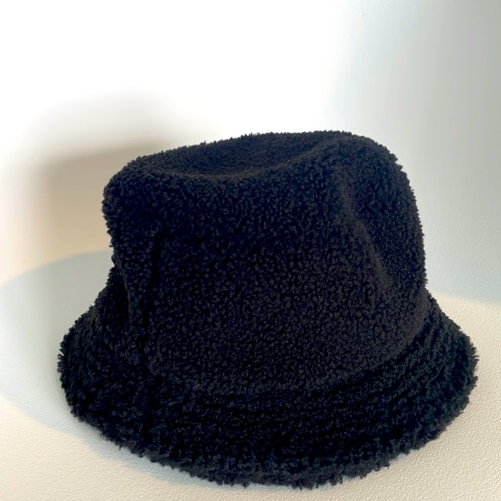 Urban outfitters furry bucket hat